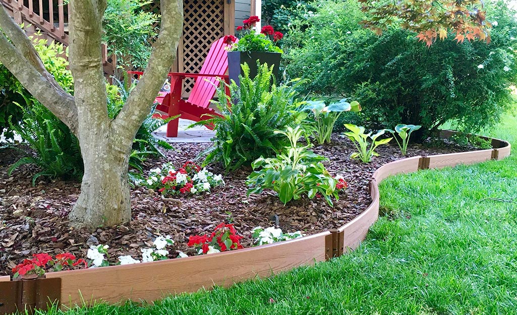 Full yard cleanup and preparation before mulch installation in Huntersville NC by Home Grooming
